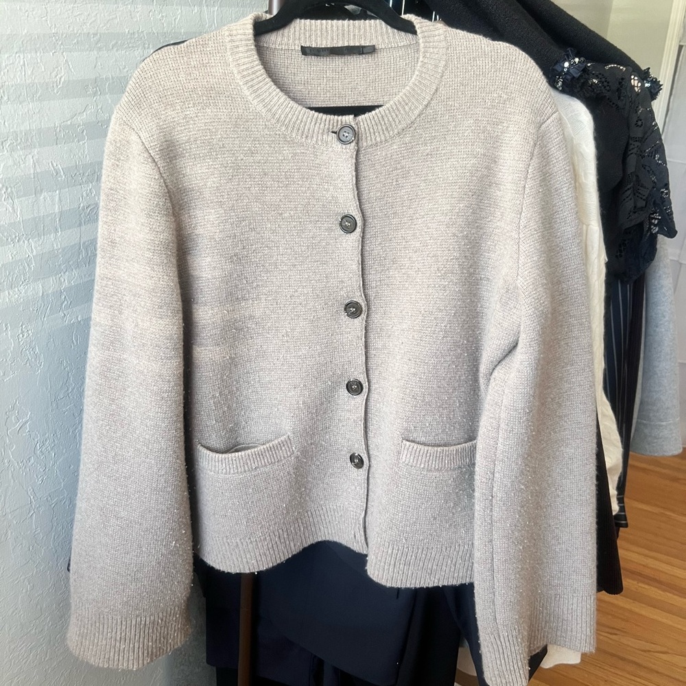 Bestselling JENNI KAYNE Cooper Cardigan in Taupe